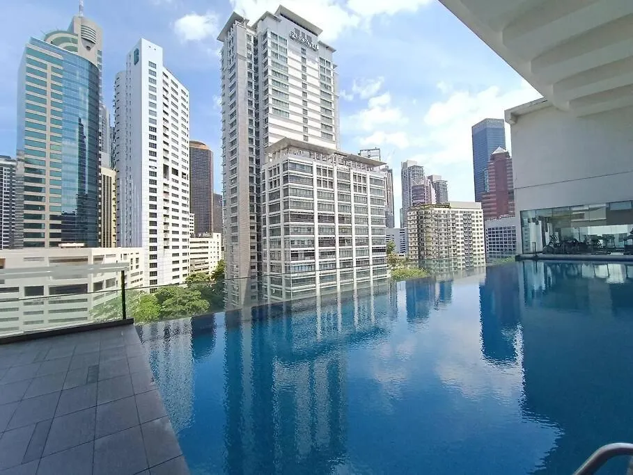 Rm203 Bukit Bintang Balcony Studio Infinity Pool クアラルンプール 0*,  マレーシア