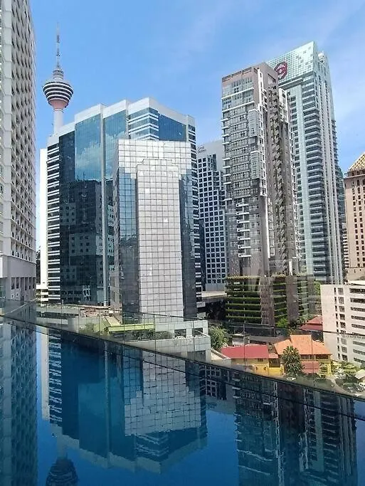 Rm203 Bukit Bintang Balcony Studio Infinity Pool クアラルンプール アパート
